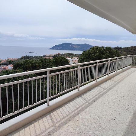 Thea Court Clio & Erato Apartments PalaiónTsiflíkion 外观 照片
