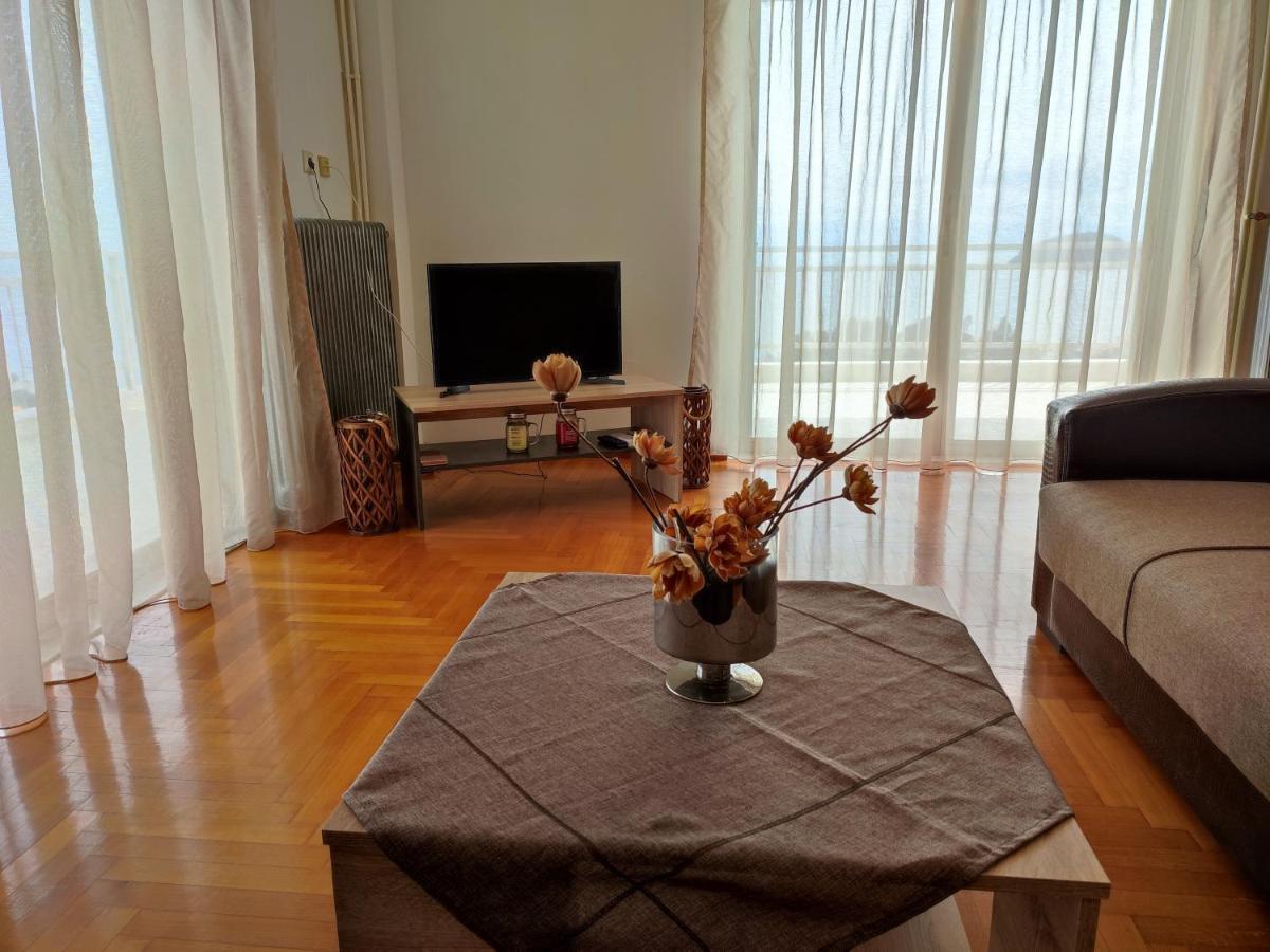 Thea Court Clio & Erato Apartments PalaiónTsiflíkion 外观 照片